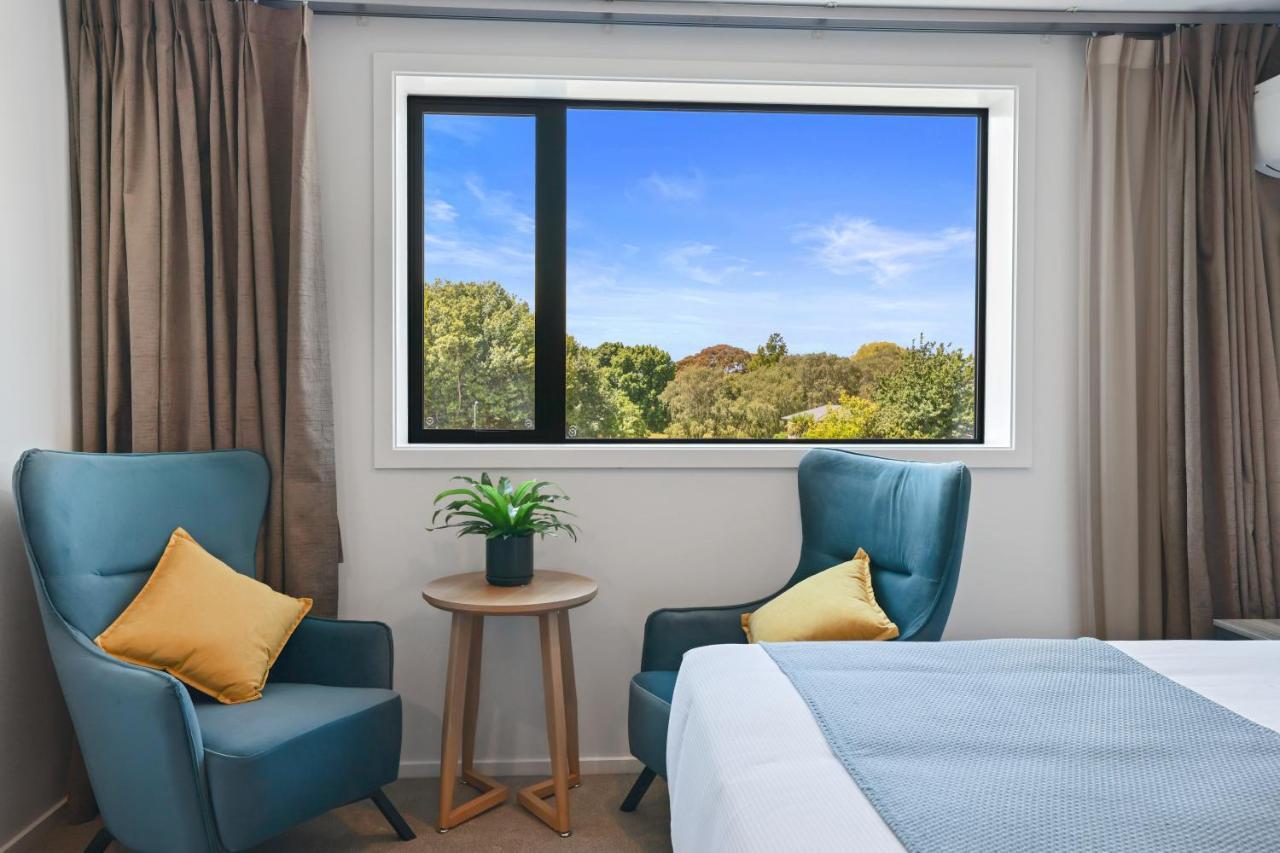 Golden Hotel Christchurch Exterior photo