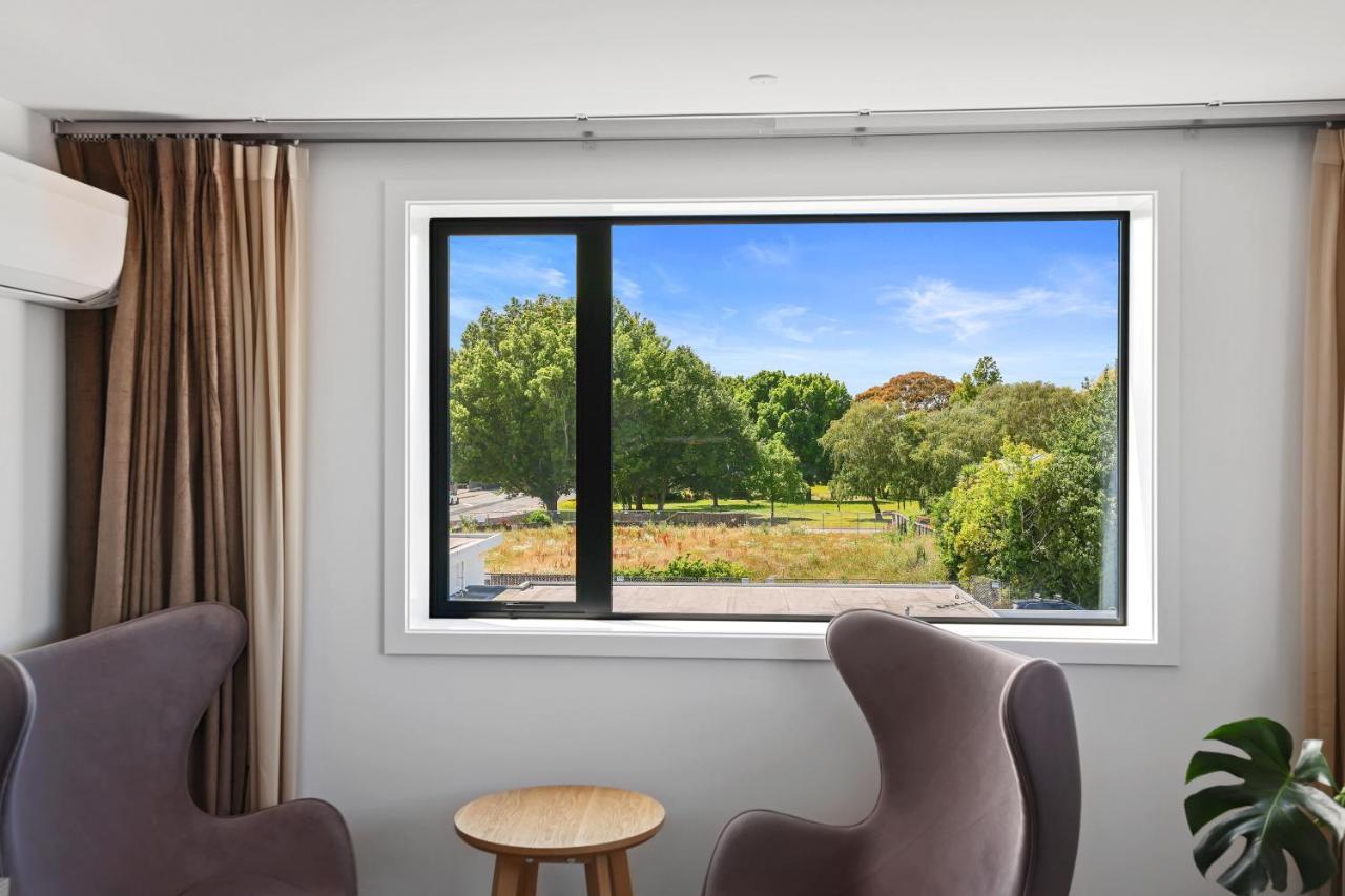 Golden Hotel Christchurch Exterior photo