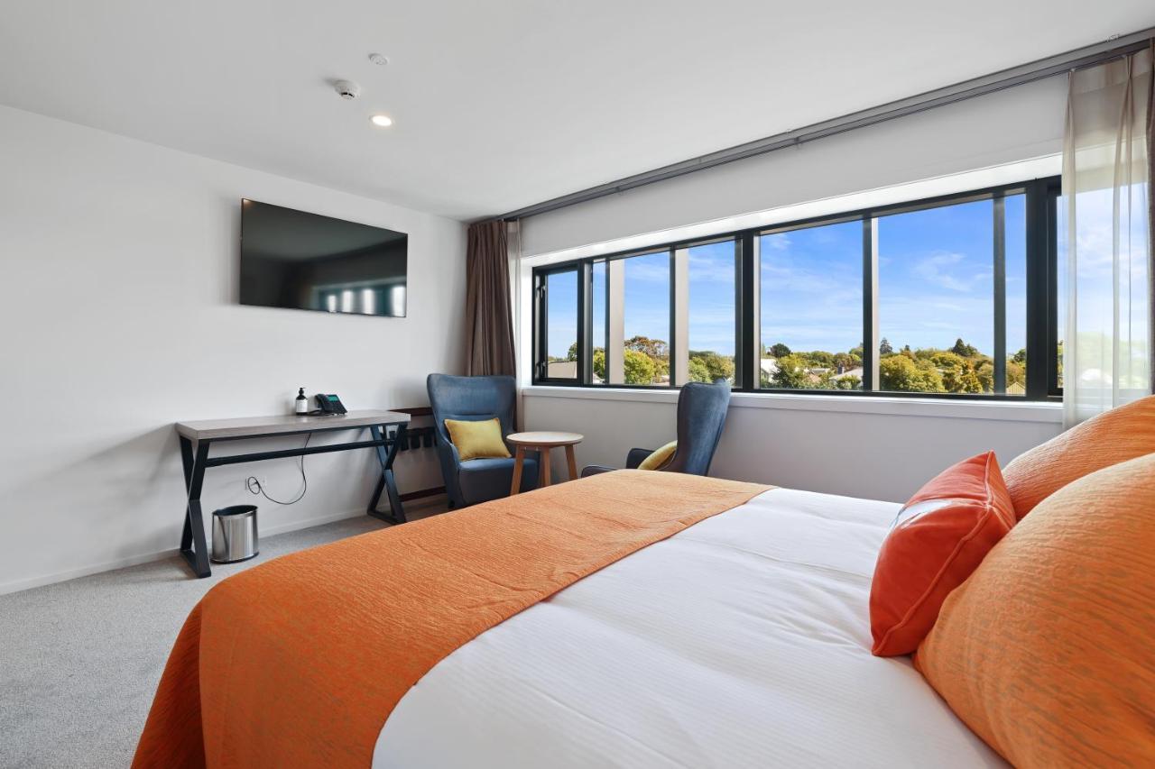 Golden Hotel Christchurch Exterior photo