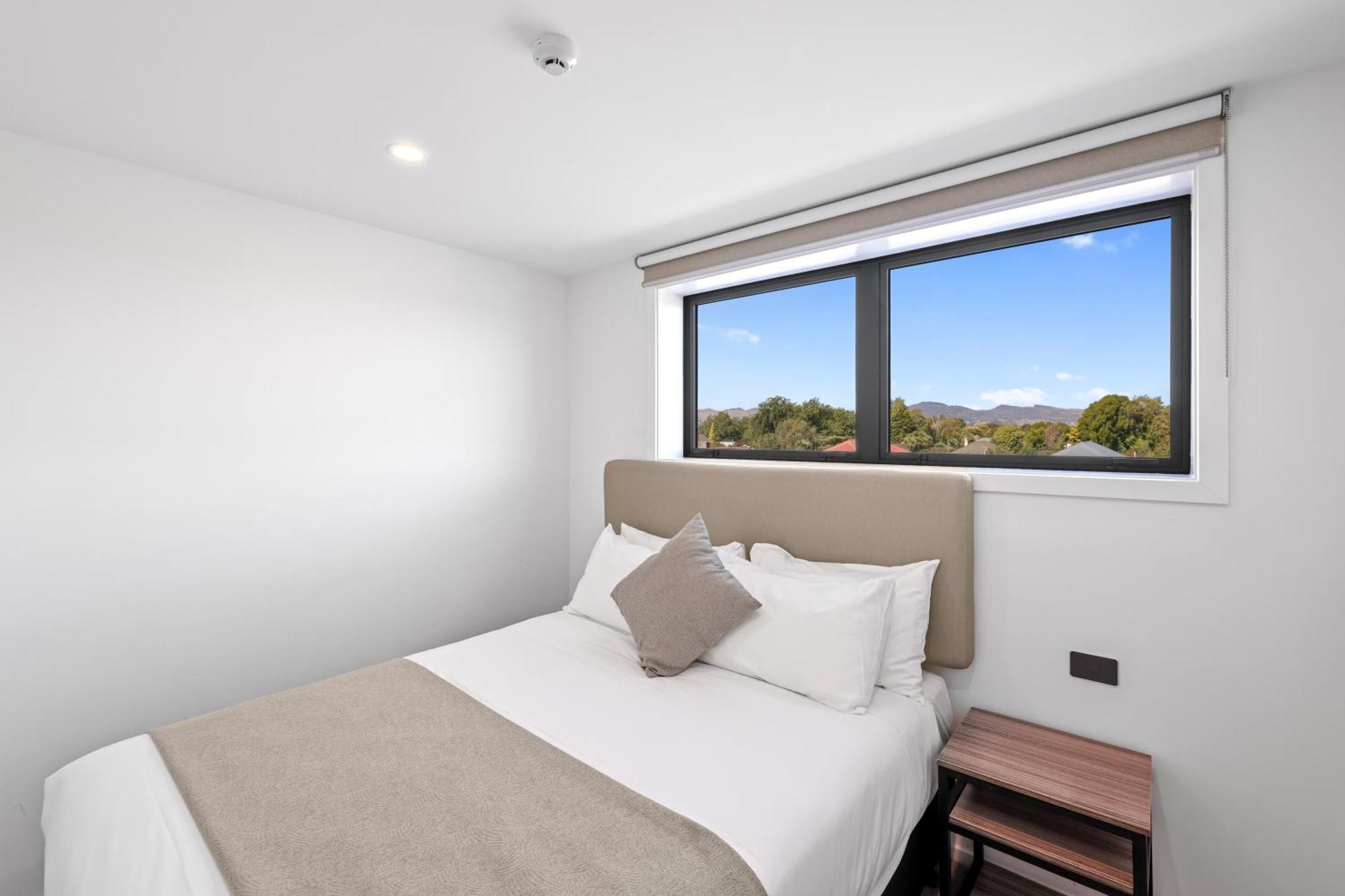 Golden Hotel Christchurch Exterior photo